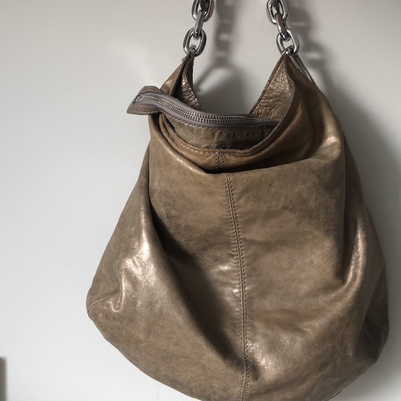 Michael Kors large metallic Hobo! - Picture 5 of 5